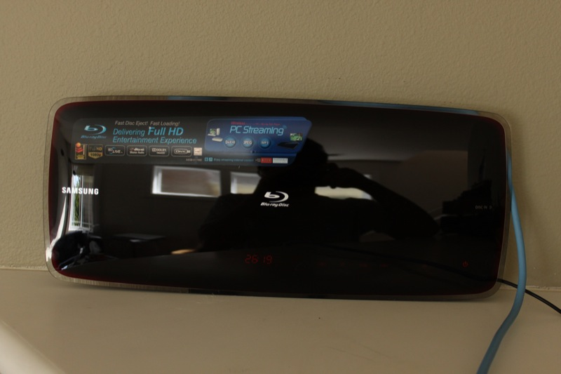 Illustration for article titled Samsung's Sleek BD-P4600 Blu-ray Player Lightning Review